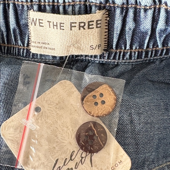 We The Free Love Me Not Bloomer Jeans - Picture 7 of 10